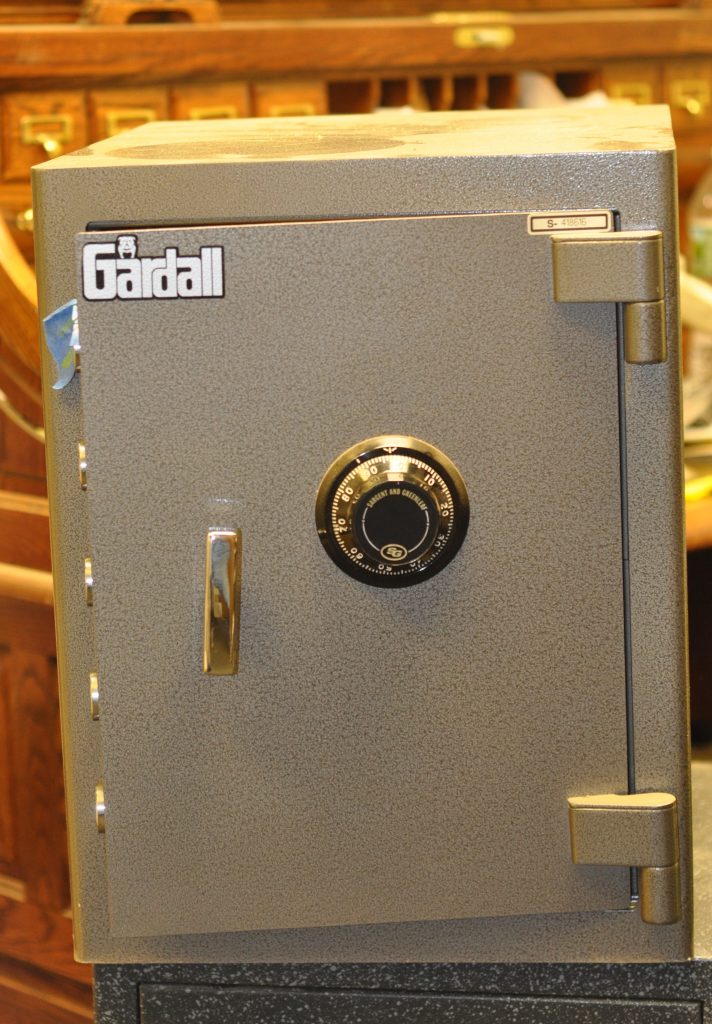 Island Architectural Salvage Blog Archive » Gardall Safe